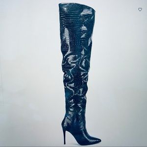 Harlow x Steve Madden Black Croc embossed Boots